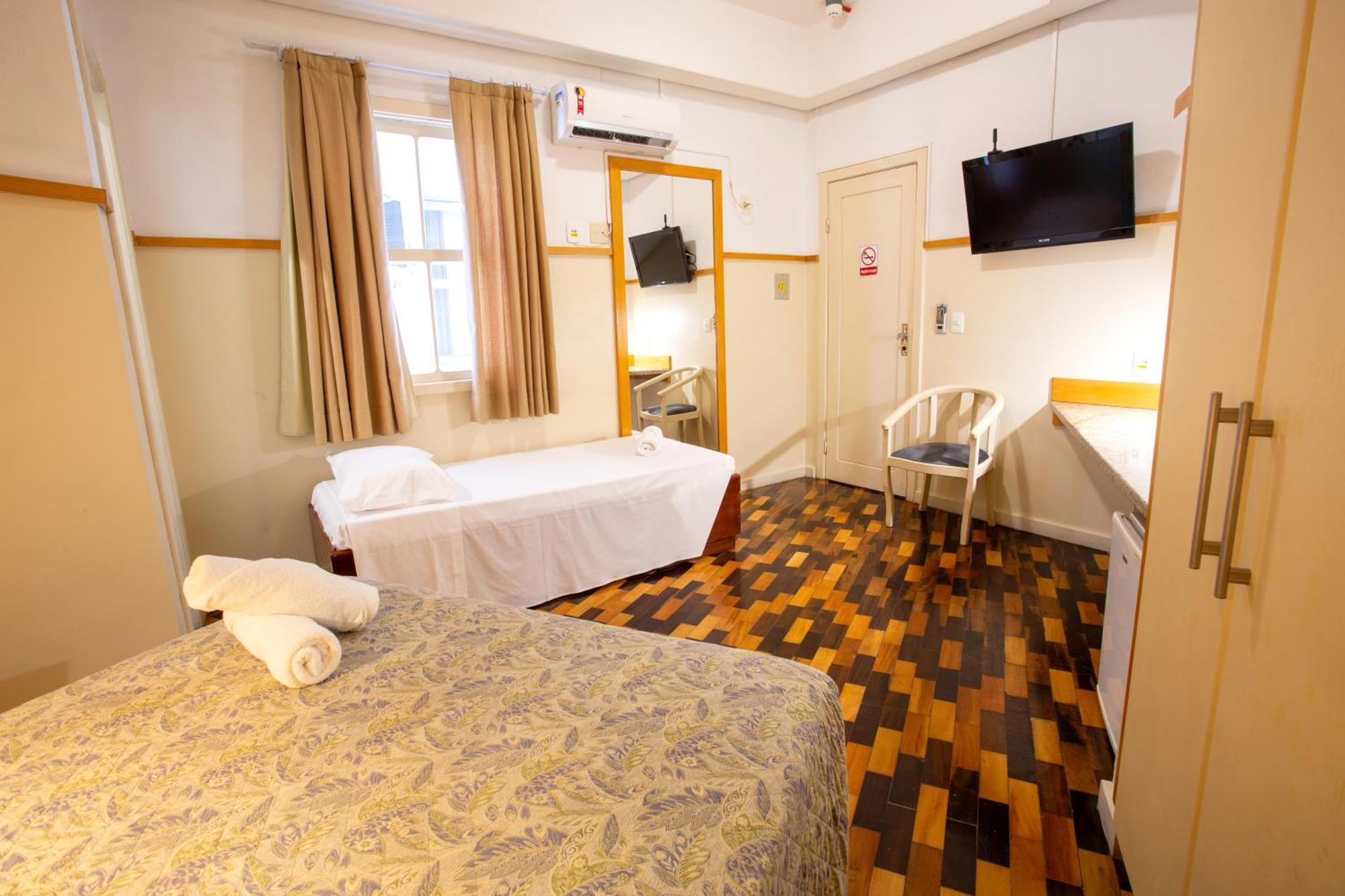 Standard Triple Room,1710597608:JPEG
